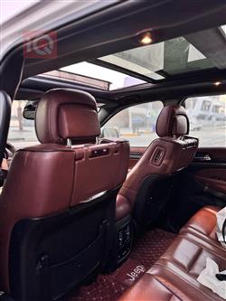 جیپ گراند شیرۆکی